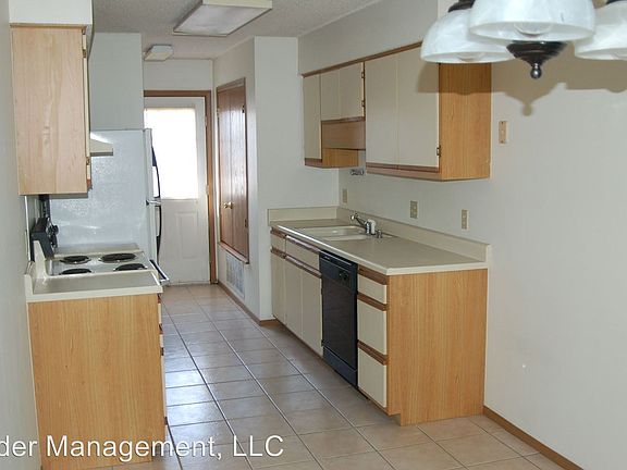 3rd image of 6775 S Kathleen Cir
