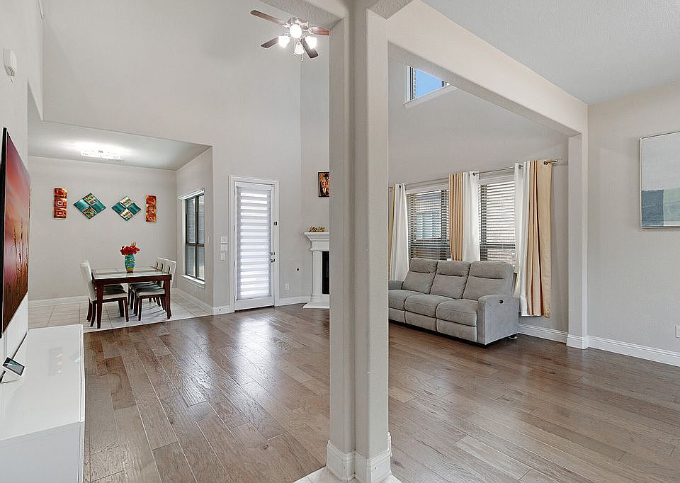 1st image of 7809 Heritage Palms Trl