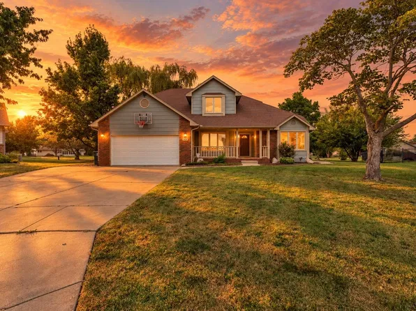 1450 Chelle Ct, El Dorado, KS 67042