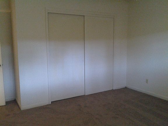 4th image of 1004 Holton Ave #A