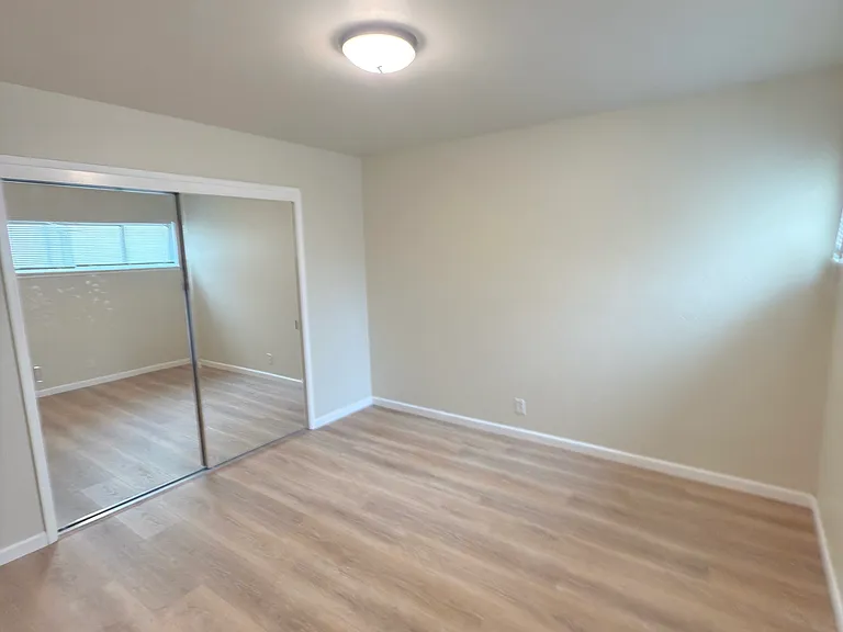 2609 Judah St #19 — Photo 3