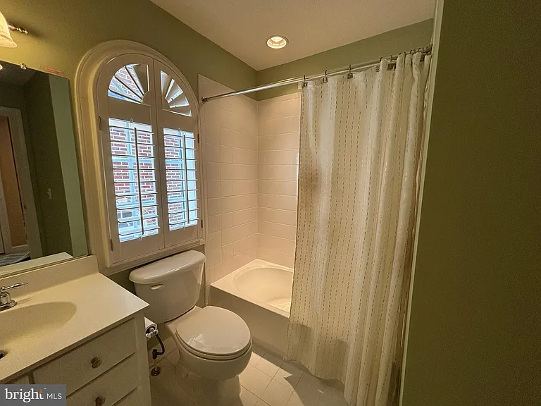 8006 Reserve Way — Photo 31