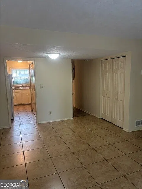2 bed, 2.5 bath, 1000 sqft, $1,050 — Photo 3