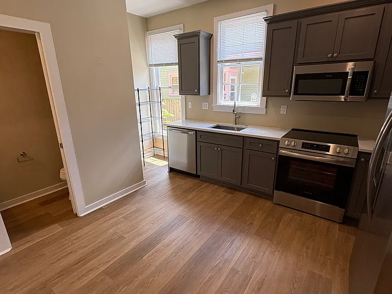 1912 N Talbott St #6 — Photo 12