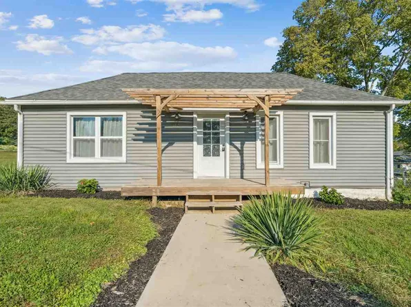 519 B Ave SE, Mount Vernon, IA 52314