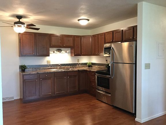 2nd image of 909 E Vine St APT 304