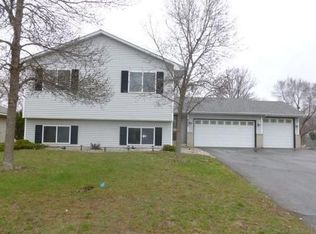 6408 91st Ave N, Brooklyn Park, MN 55445
