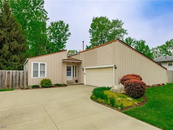 6510 Nicoll Dr, North Ridgeville, OH 44039