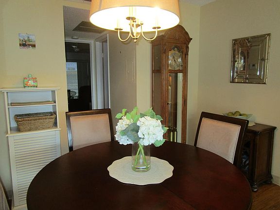 4th image of 600 Village Green Ct APT 314