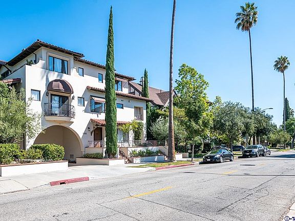 2nd image of 108 S El Molino Ave Unit 105