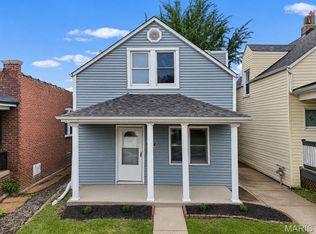 4552 Ray Ave, Saint Louis, MO 63116