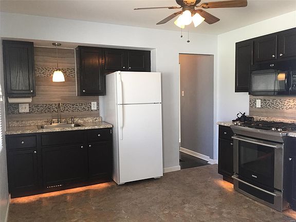 2nd image of 1260 Saint Richard Dr