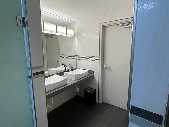 4th image of 3300 Highway 192 St Floor 1708