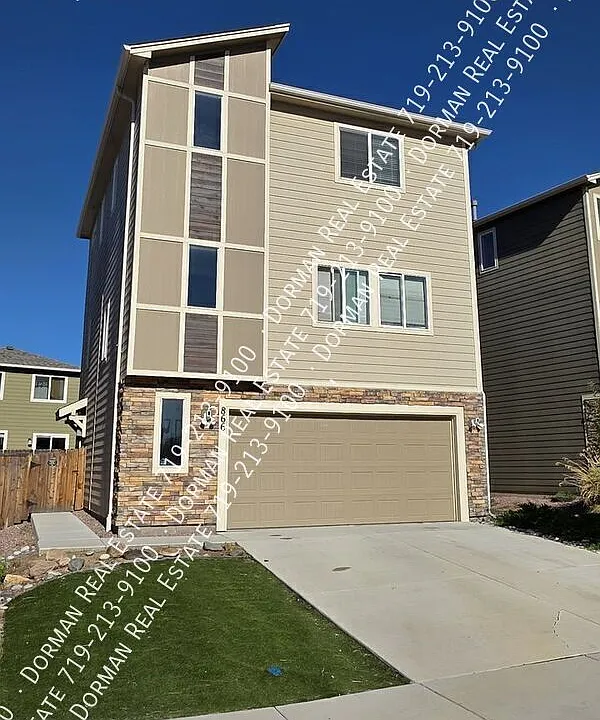 866 Grissom Dr