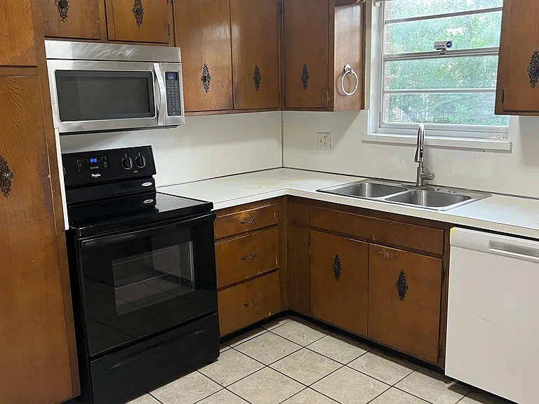 3973 Chestwood Ave — Photo 6