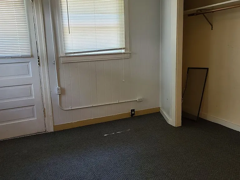 503 W Green St. Urbana, IL — Photo 3