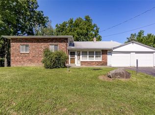 1041 N Sunnyside Rd, Decatur, IL 62522