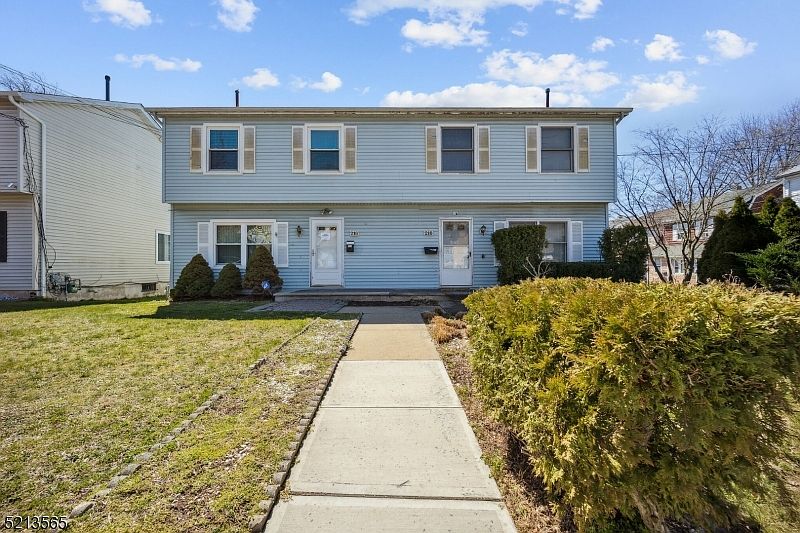 1st image of 216 Burkley Pl
