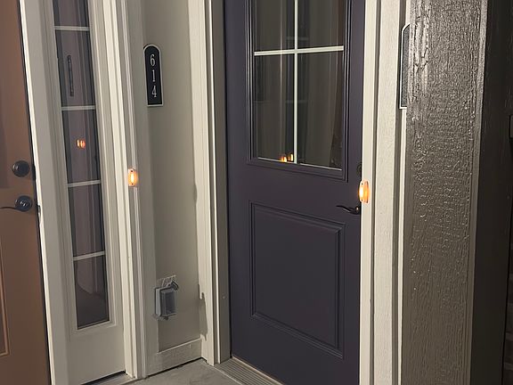 3rd image of 612 Foxhill Dr