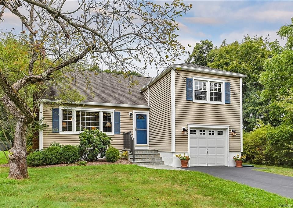 1st image of 3015 Ferncrest Dr