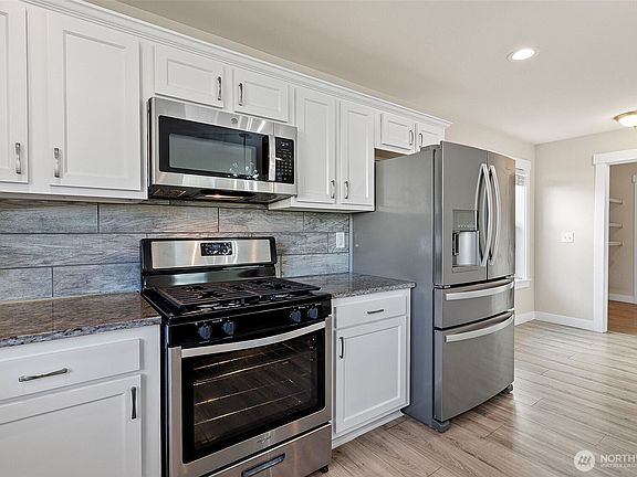 5th image of 9547 187th Street Ct E