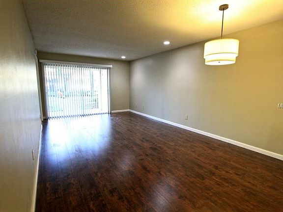 5th image of 2882 Plaza Terrace Dr #2882