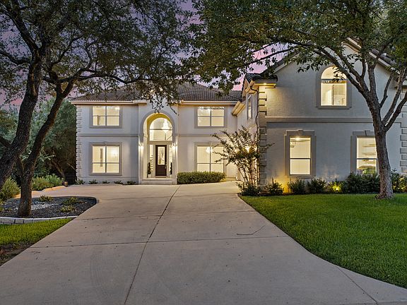 2nd image of 402 Luna Vista Dr