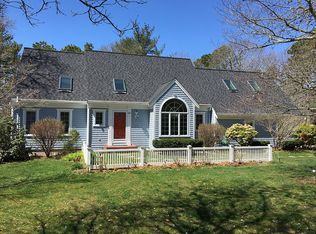 225 Little River Rd, Cotuit, MA 02635