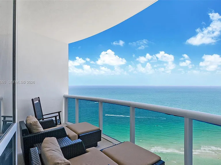 18201 Collins Ave #4209A — Photo 4