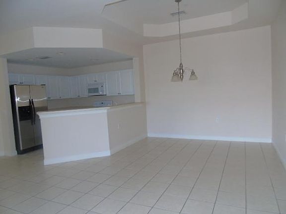 4th image of 3965 Pomodoro Cir Unit 301