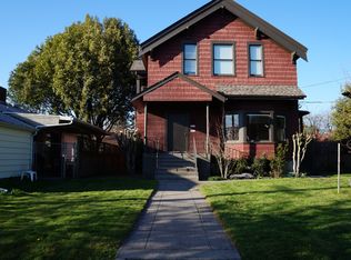 4211 & 4215 SE Alder St #4211, Portland, OR 97215