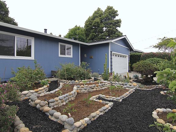 3rd image of 1701 Lotman Dr