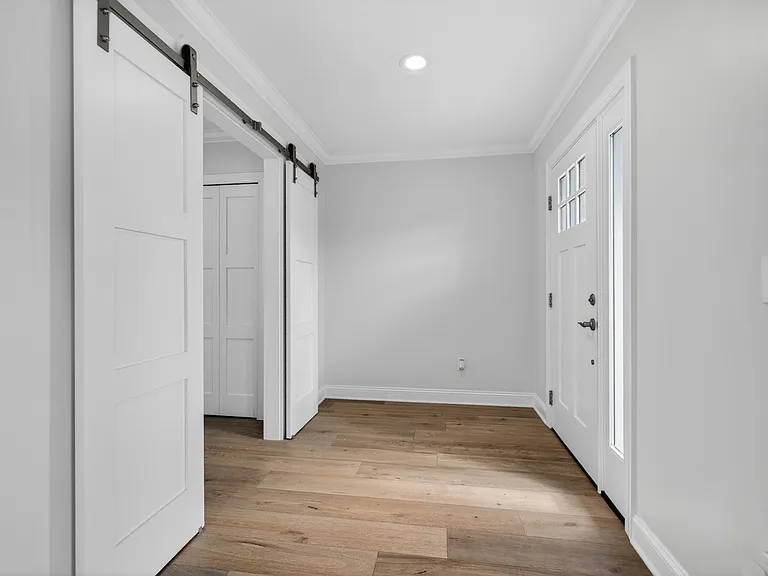 1766 Beach Ave — Photo 7