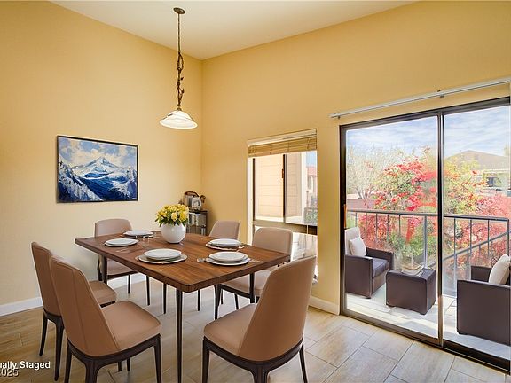 5th image of 1306 Capri Dr APT C