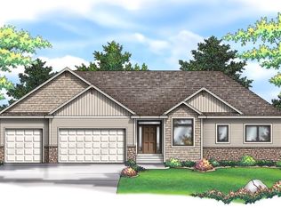 12716 315th St, Lindstrom, MN 55045