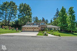 2nd image of 1564 Larkfield Ave