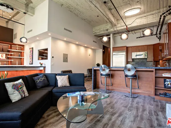 1130 S Flower St APT 302, Los Angeles, CA 90015