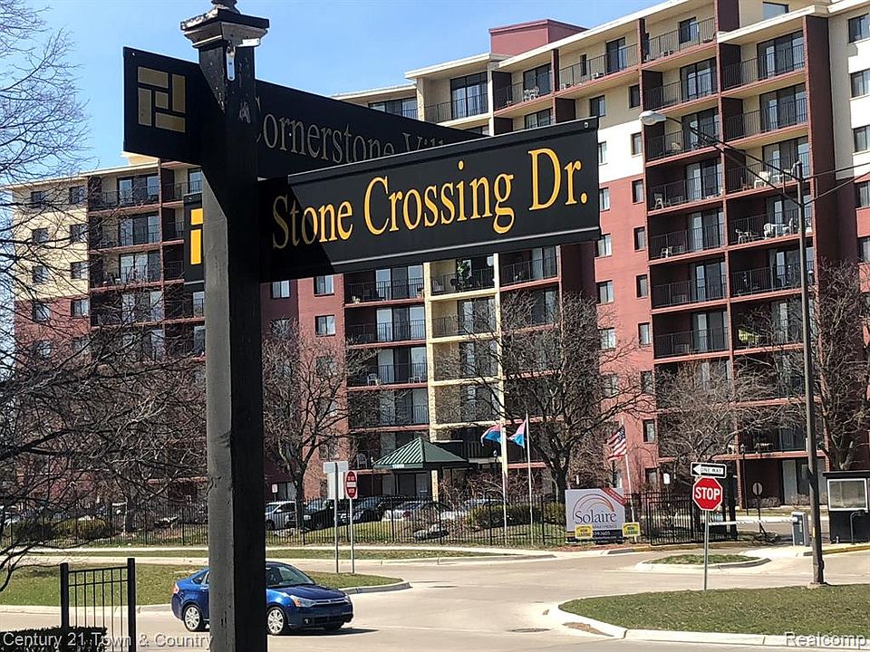 1st image of 15649 Stone Crossing Dr #1