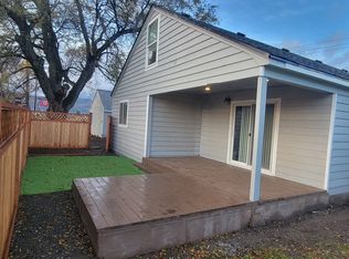 1123 W 2nd St, The Dalles, OR 97058