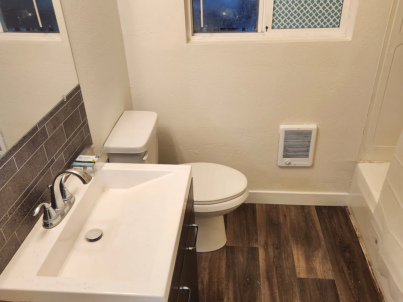 3 bed, 860 sqft, $735 — Photo 4
