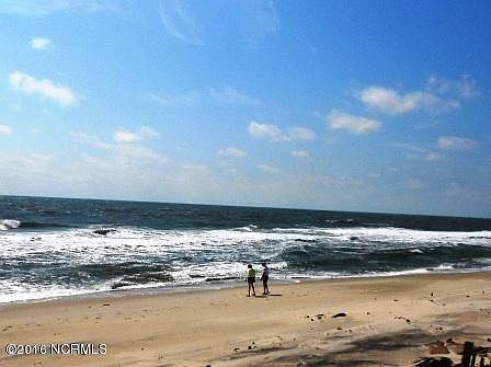 3rd image of 1437 S Fort Fisher Boulevard #D1