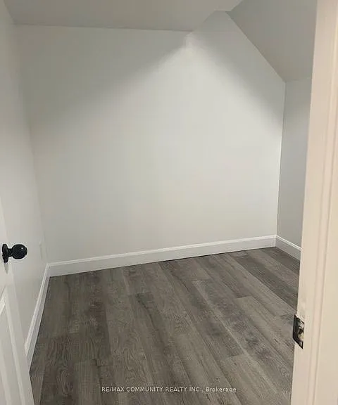 37 Fieldcrest Ave — Photo 8
