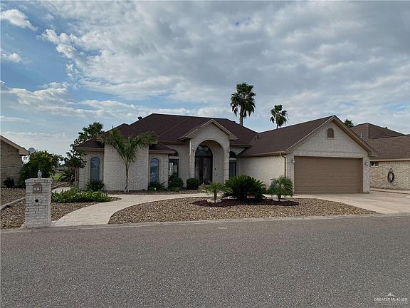 2nd image of 1919 Fairway Ct
