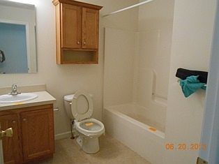 5th image of 37 Dale Ct