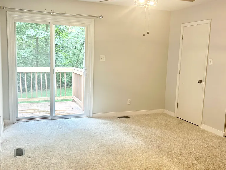 12114 Mountain Laurel Dr — Photo 19