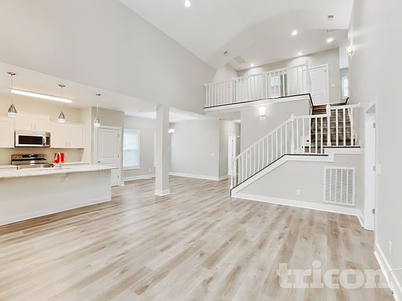 2nd image of 1765 Bridgecrest Dr