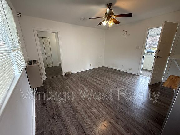 2nd image of 690 Winnipeg St #103