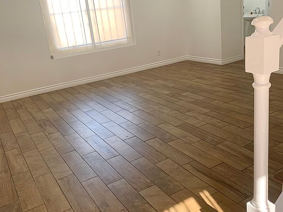 2nd image of 9526 Wilmington Ave