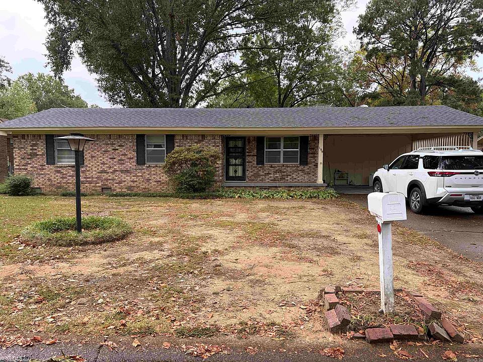 1st image of 109 Apache Dr