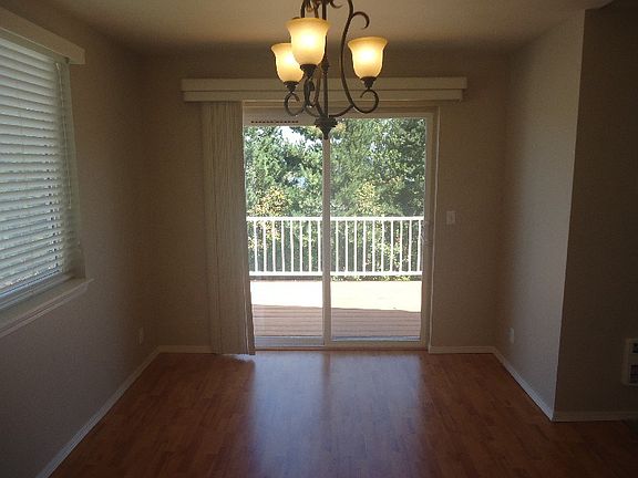 4th image of 800 96th Ave NE Unit B201